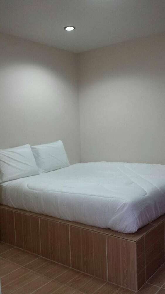 Hostal Sairee Center Guesthouse
