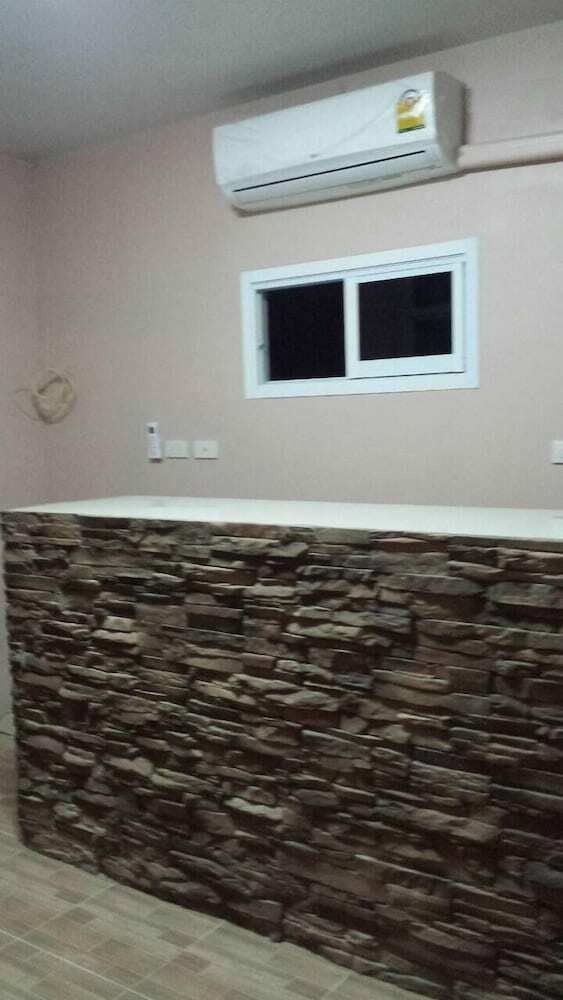 Hostal Sairee Center Guesthouse