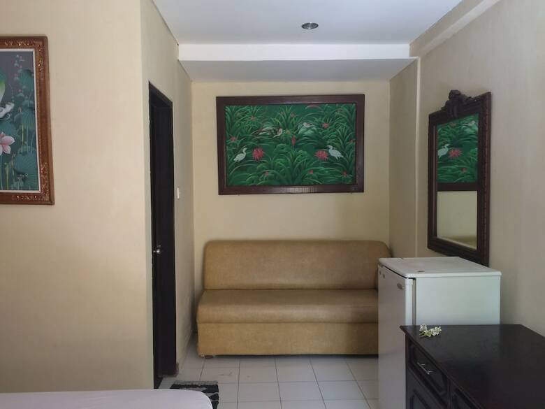 Hotel Grand Bimasena Hostel
