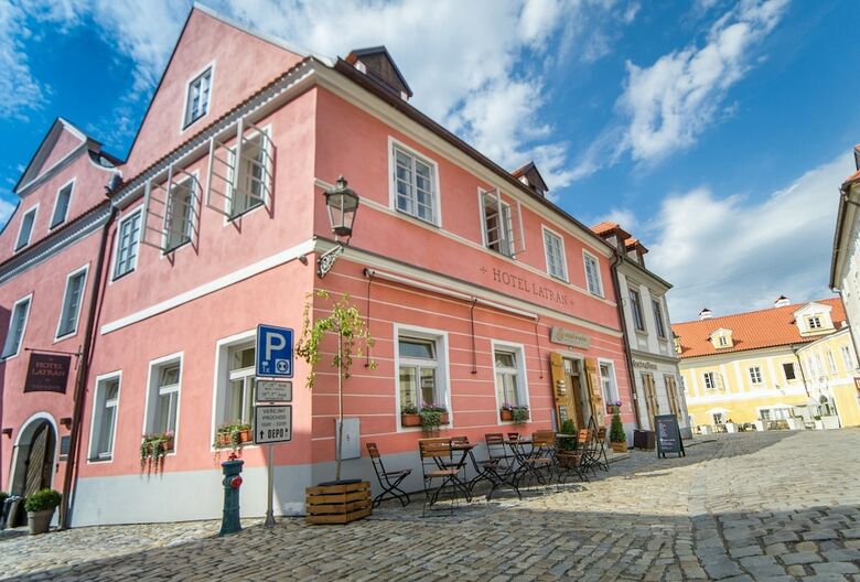 Hotel Latr�n