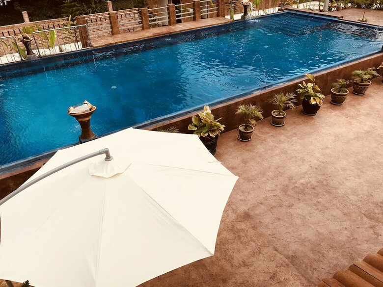 Hotel Efm Guest House