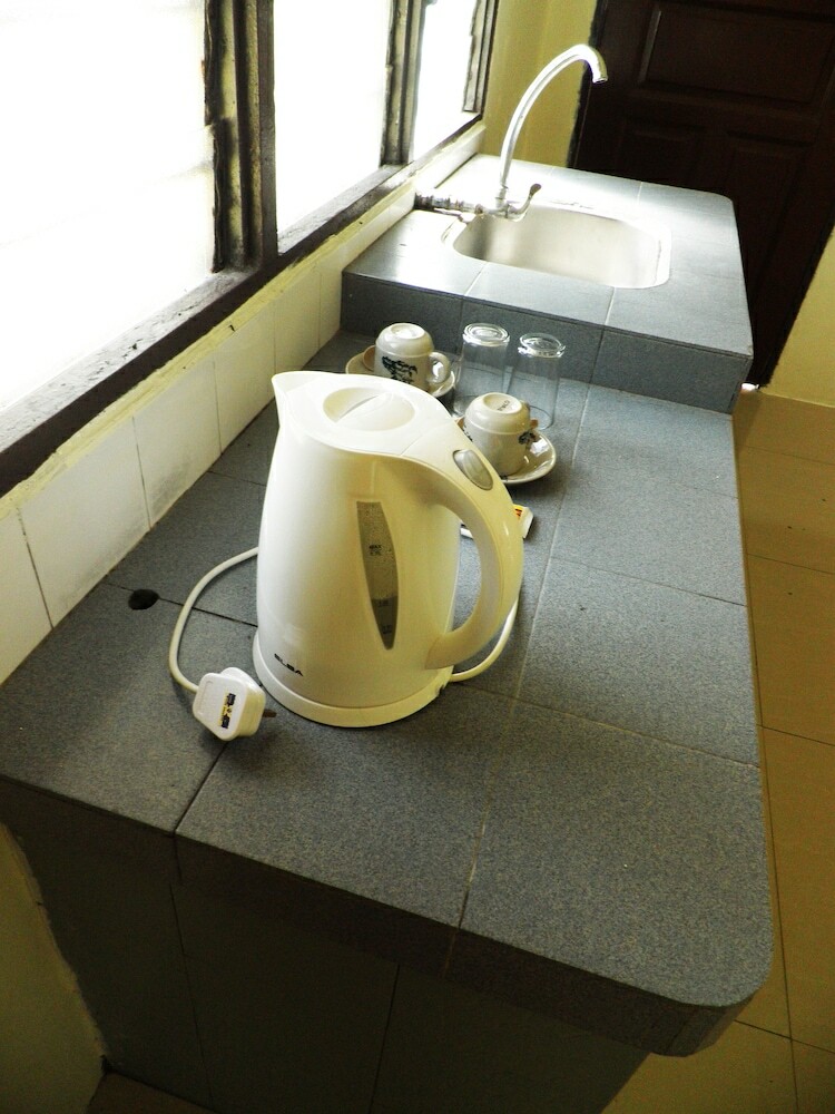 Hotel Efm Guest House