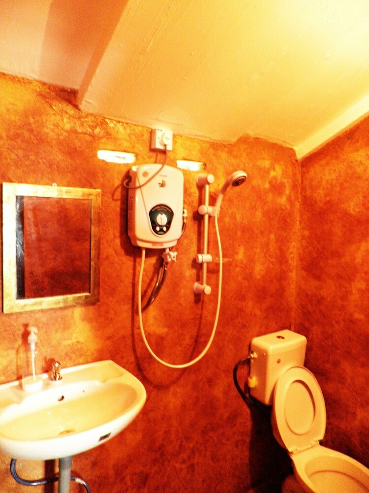 Hotel Efm Guest House