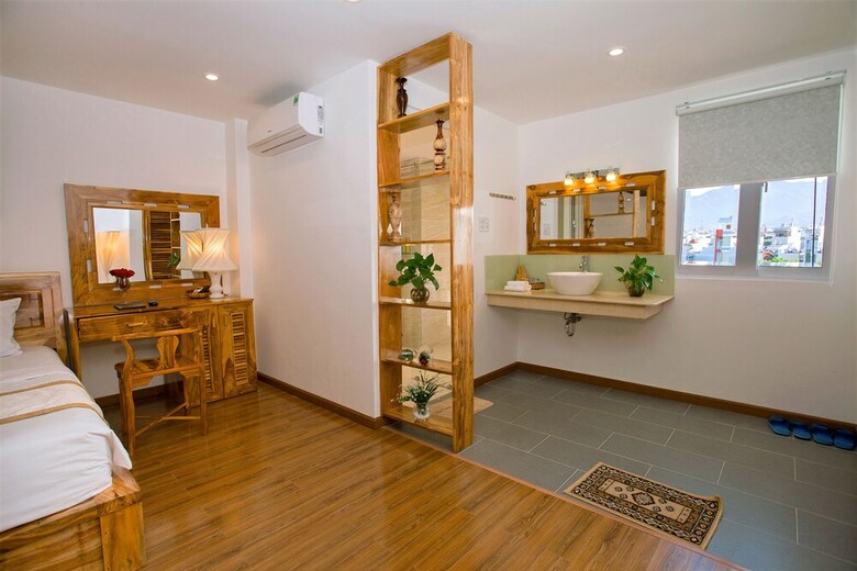 Rex Hotel And Apartment