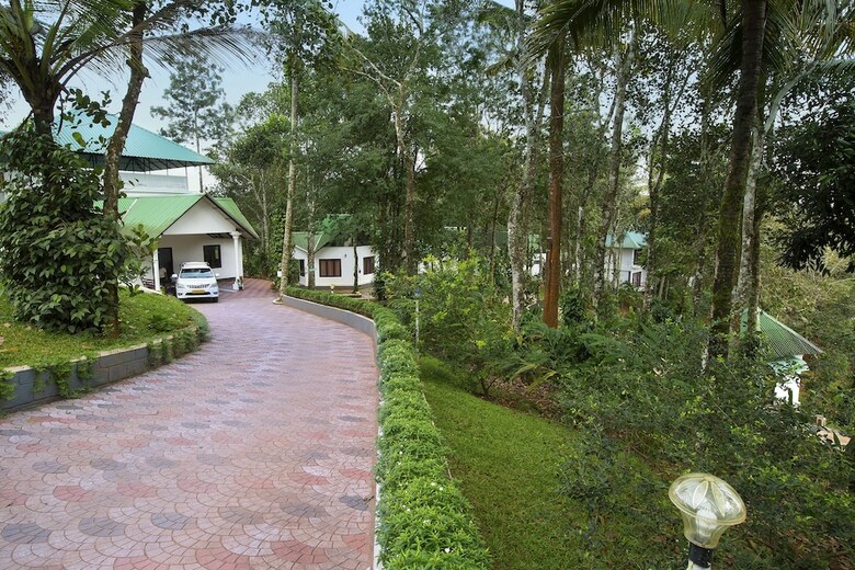 Hotel Misty Lake Resort