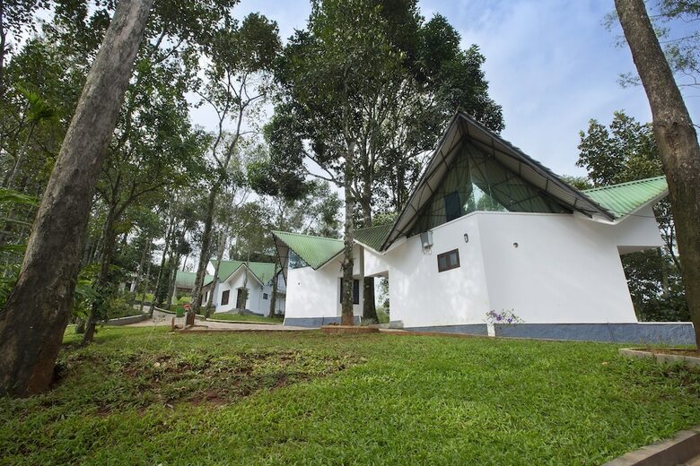 Hotel Misty Lake Resort