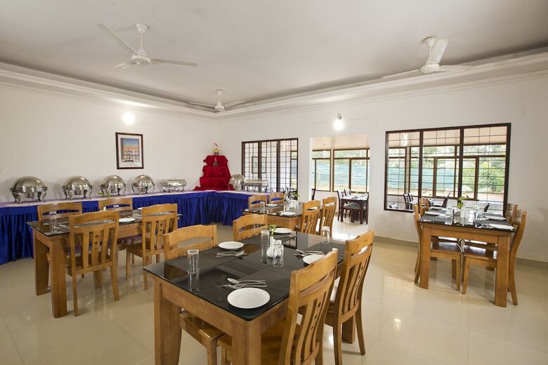 Hotel Misty Lake Resort