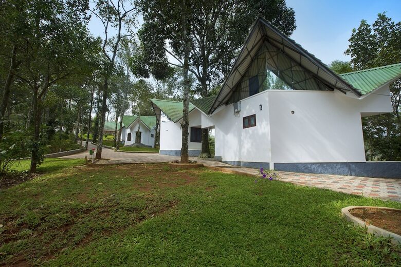 Hotel Misty Lake Resort