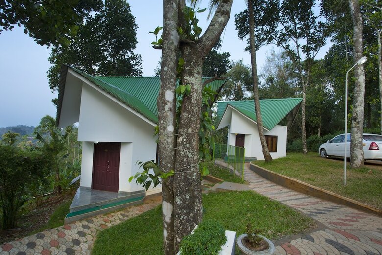 Hotel Misty Lake Resort