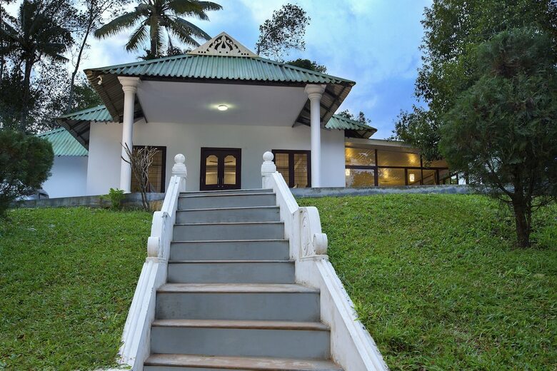 Hotel Misty Lake Resort