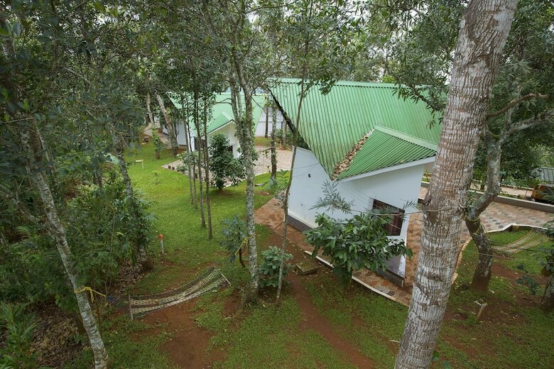 Hotel Misty Lake Resort