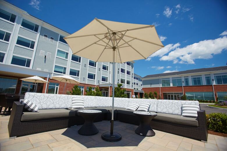 Wyndham Newport Hotel