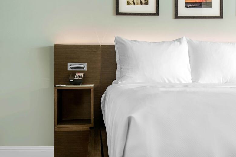 Wyndham Newport Hotel