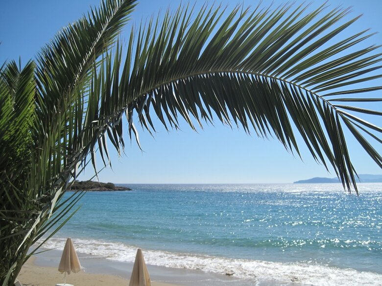 Aparthotel Faedra Beach Hotel
