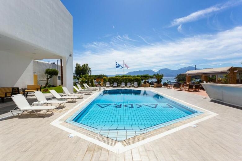 Aparthotel Faedra Beach Hotel