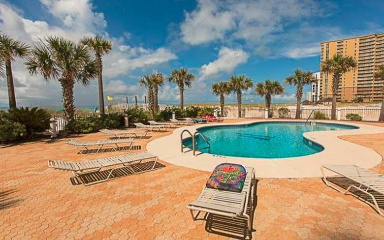 Destin Towers By Holiday Isle
