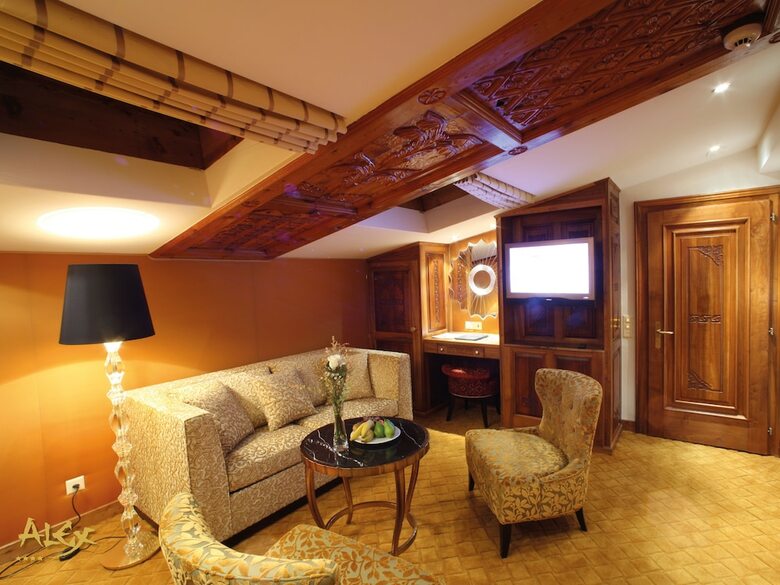 Resort Hotel Alex