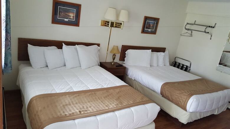 Motel Budget Host Inn