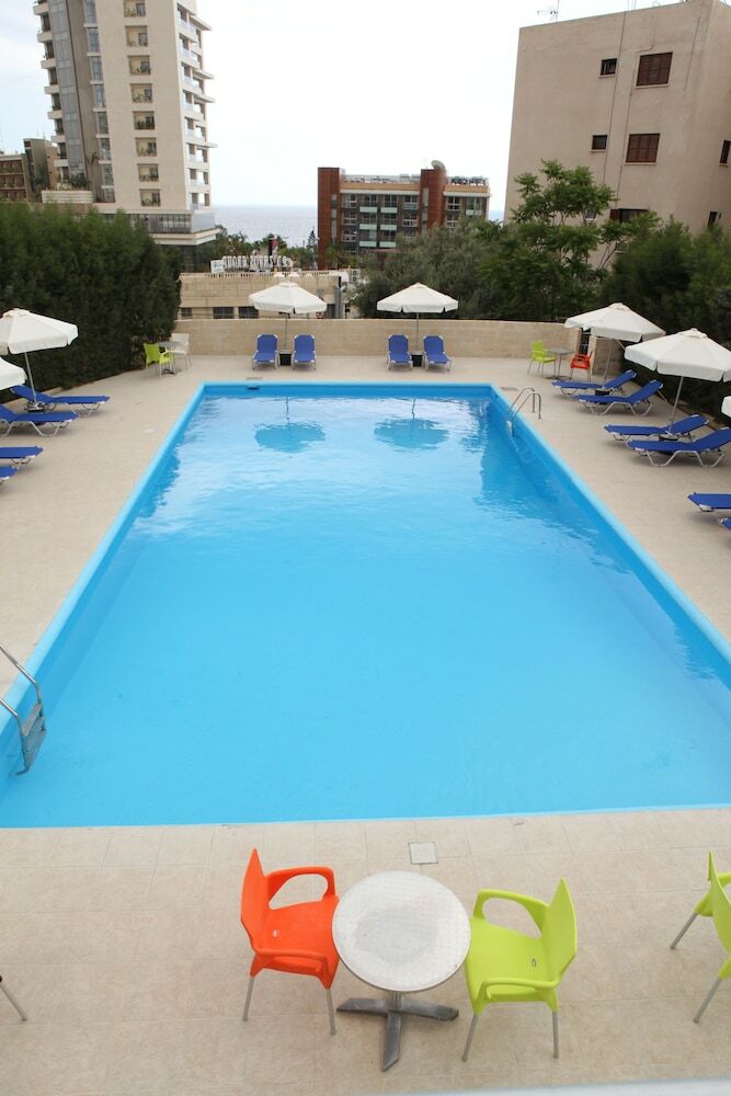 Aparthotel Polyxeni Hotel Apartments