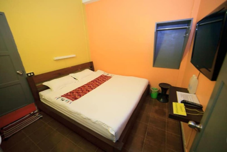 Hostal New Ihouse Hotel