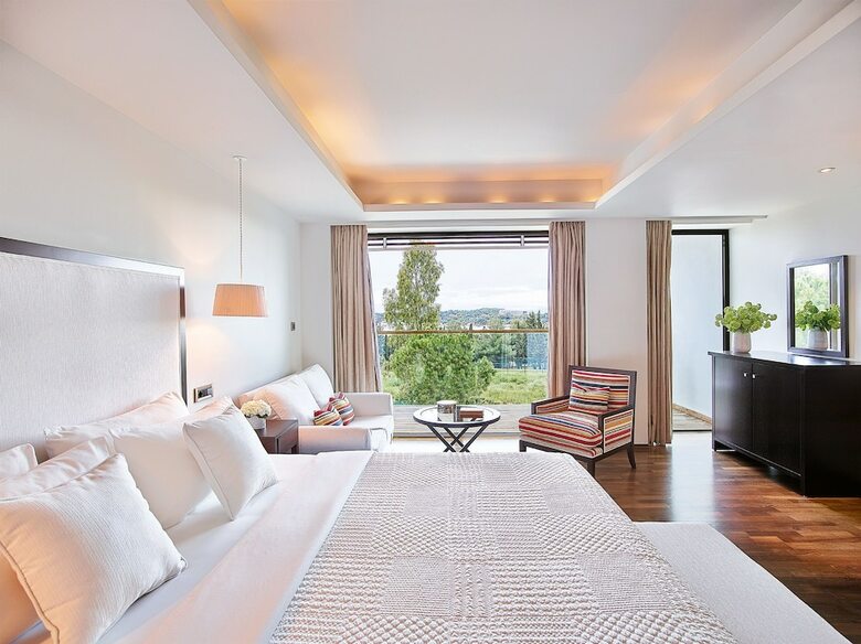 Hotel Vouliagmeni Suites