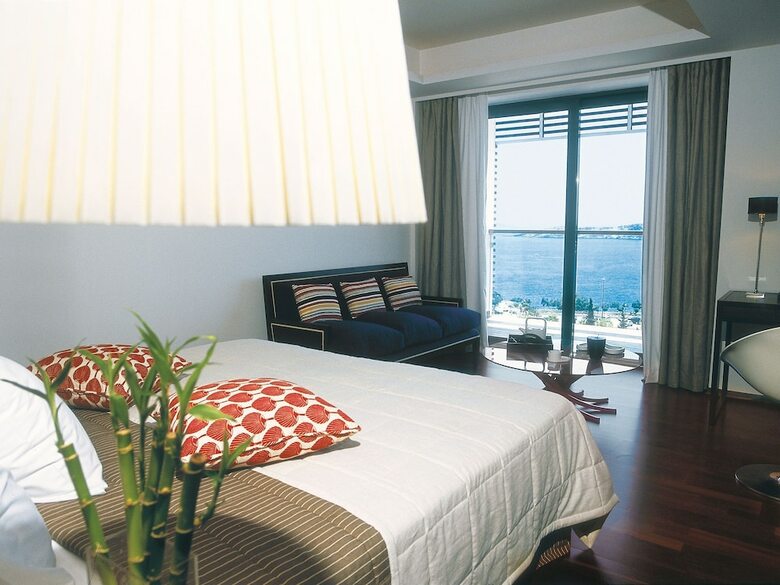 Hotel Vouliagmeni Suites