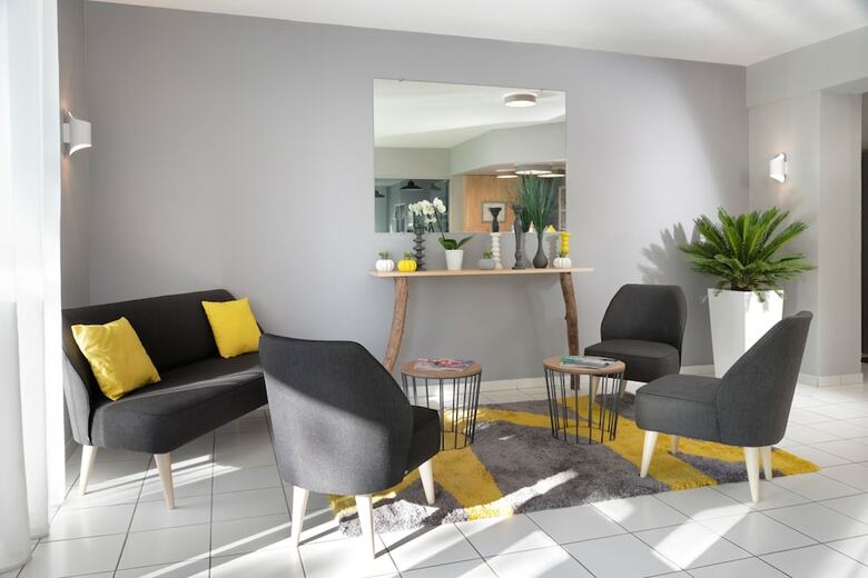 Hotel H�tel Des Fr�nes