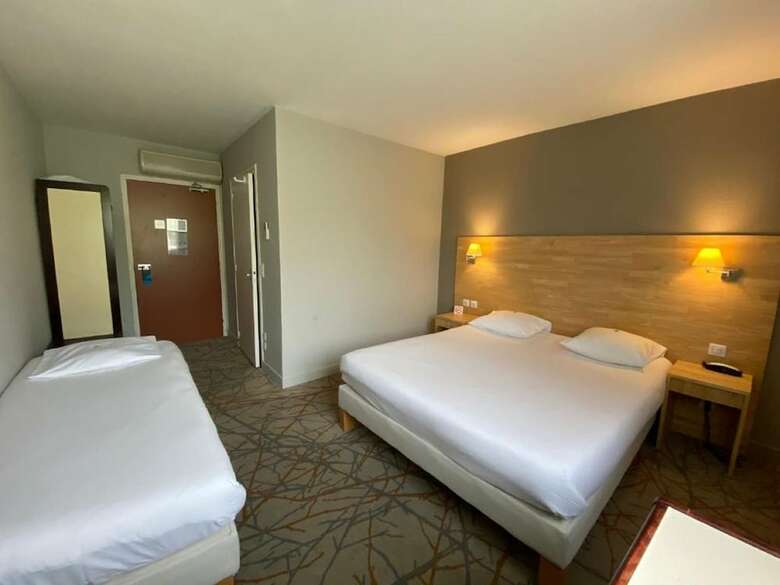 Hotel H�tel Des Fr�nes