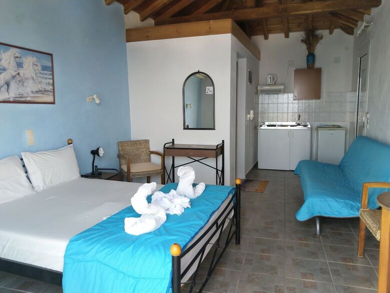 Apartamentos Azalea View Skiathos Studios
