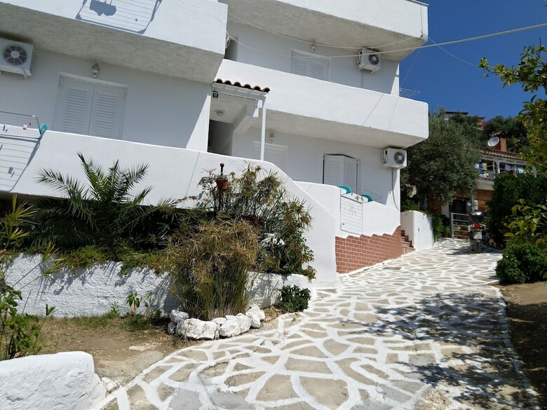 Apartamentos Azalea View Skiathos Studios