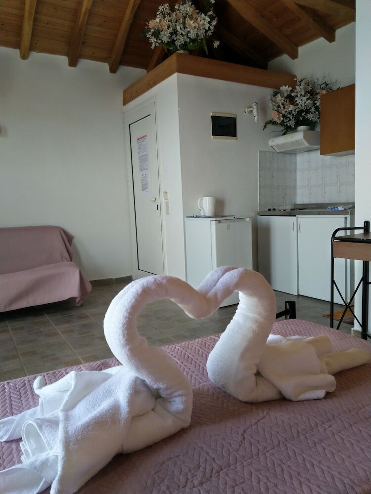 Apartamentos Azalea View Skiathos Studios