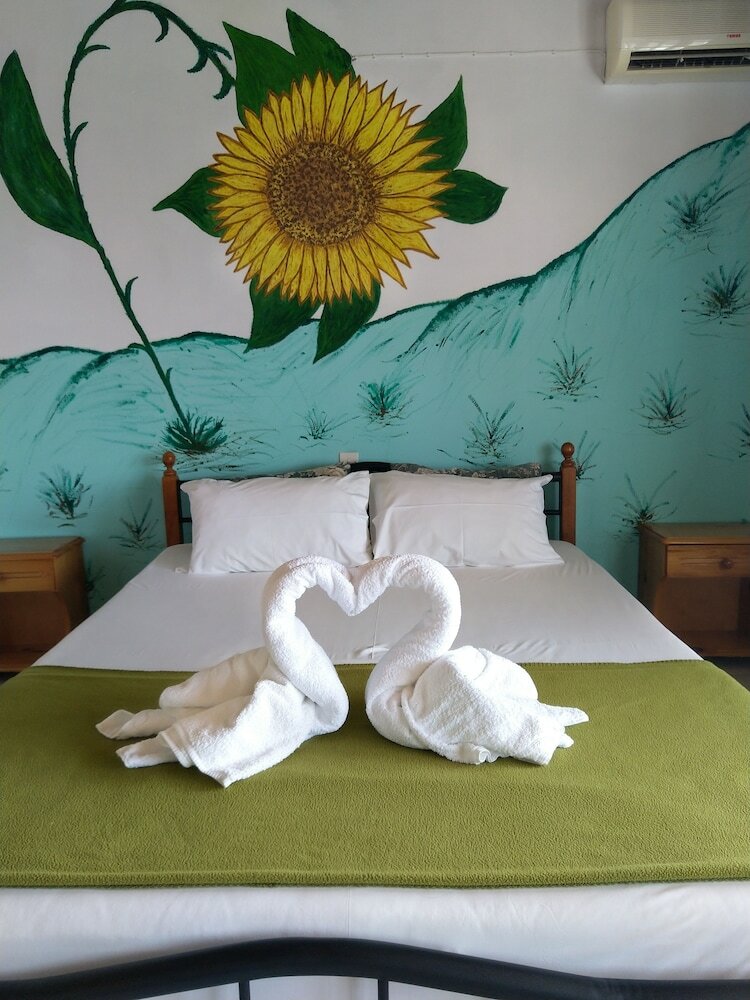 Apartamentos Azalea View Skiathos Studios