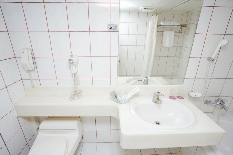 Mou Hotel Luchuan