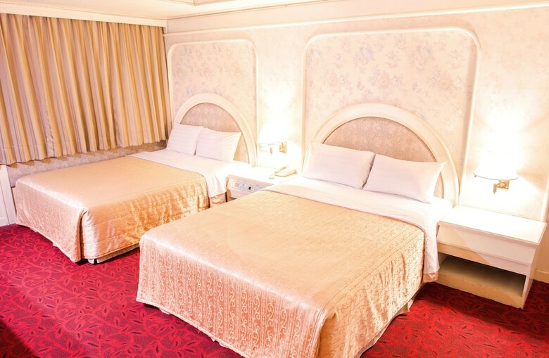 Mou Hotel Luchuan