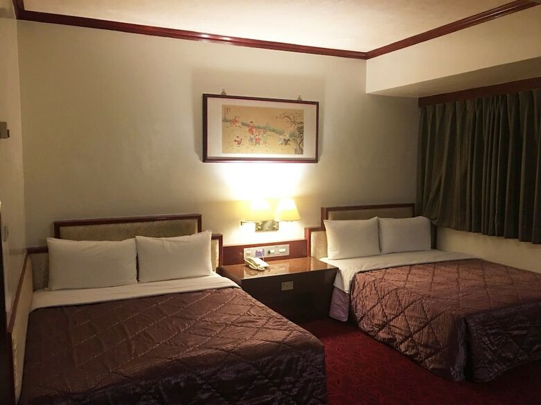Mou Hotel Luchuan