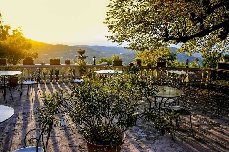 Hotel H�tel La Bellaudi�re