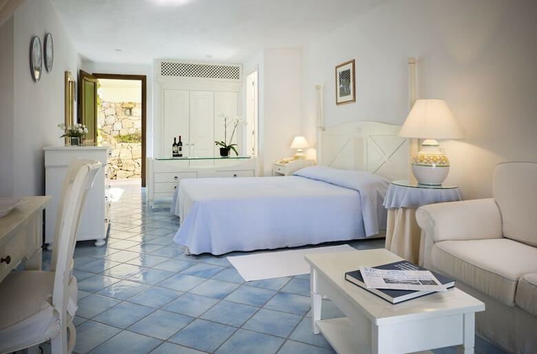 Club Hotel