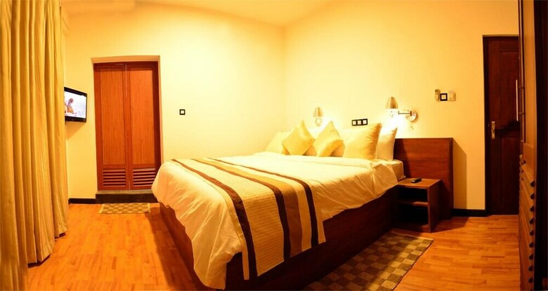 Gloria Grand Hotel