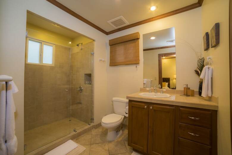 Stay In Cr Los Sue�os Condos
