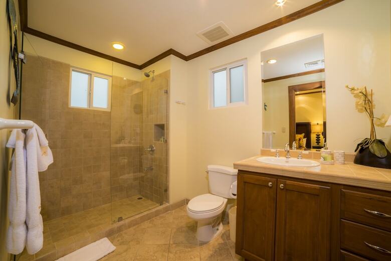 Stay In Cr Los Sue�os Condos