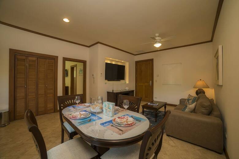 Stay In Cr Los Sue�os Condos