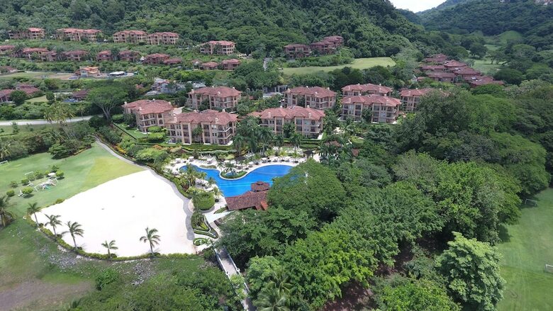 Stay In Cr Los Sue�os Condos