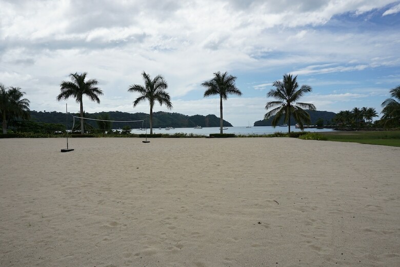 Stay In Cr Los Sue�os Condos