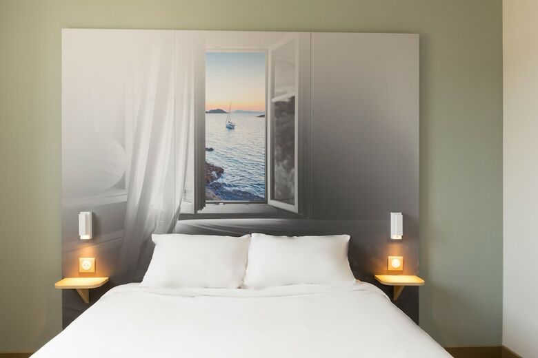 Hotel B&B H�tel Marseille A�roport St Victoret