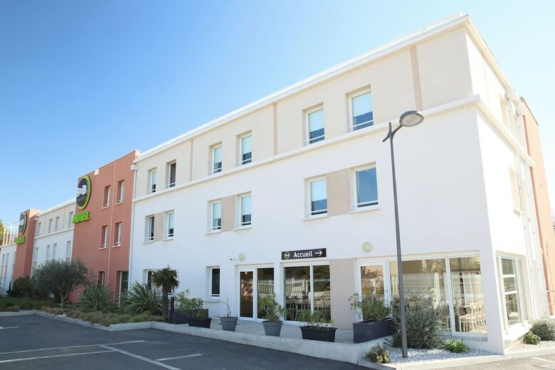 Hotel B&B H�tel Marseille A�roport St Victoret