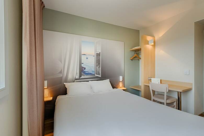 Hotel B&B H�tel Marseille A�roport St Victoret
