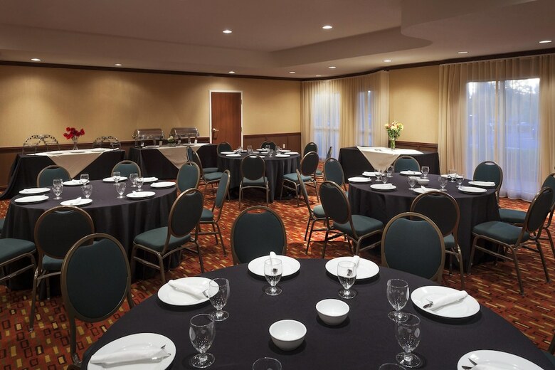 Hotel Courtyard By Marriott Ventura Simi Valley