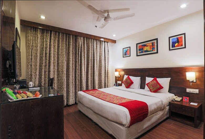 Hotel Blue Stone - Nehru Place