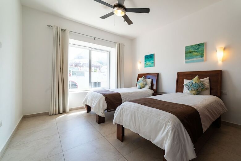 Skyline 24th By Playa Paradise