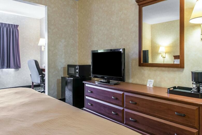 Hotel Quality Inn & Suites